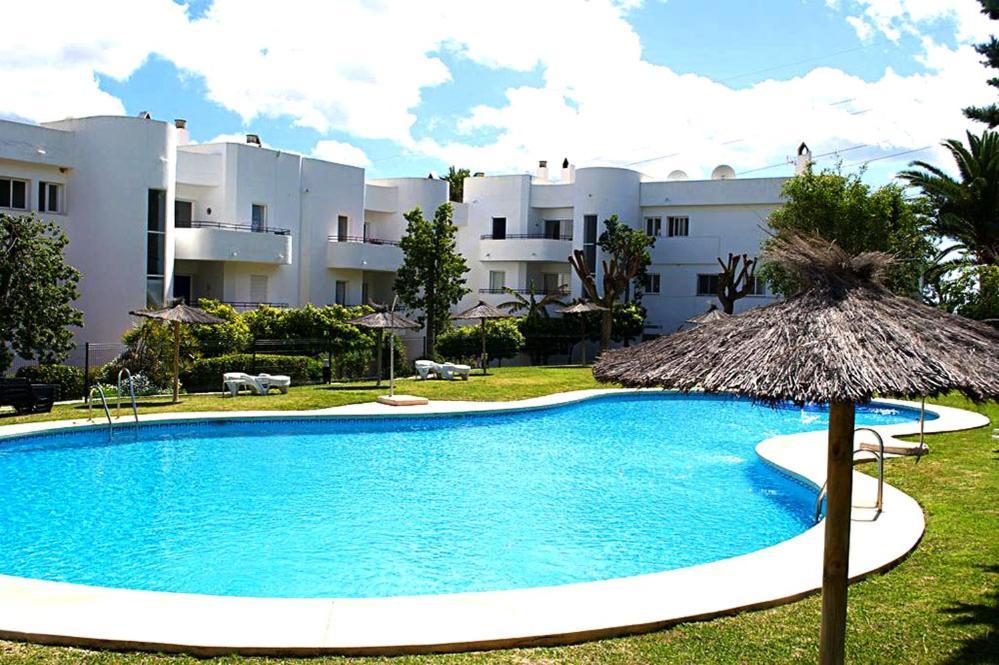 Apartamento Estepona Golf Exterior photo
