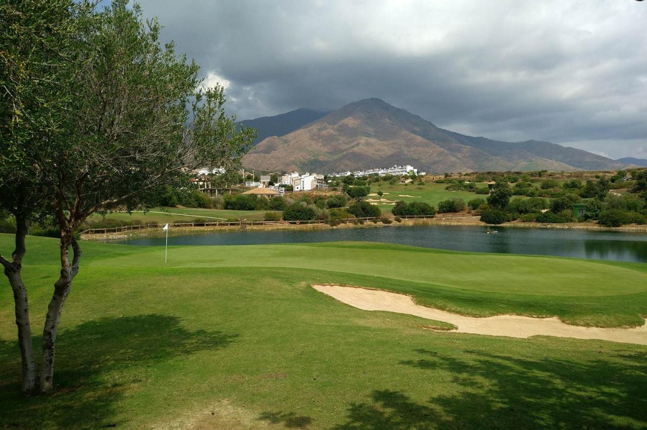 Apartamento Estepona Golf Exterior photo